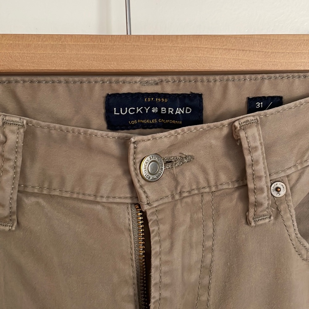 Lucky Brand Men’s 121 Slim Fit Pant